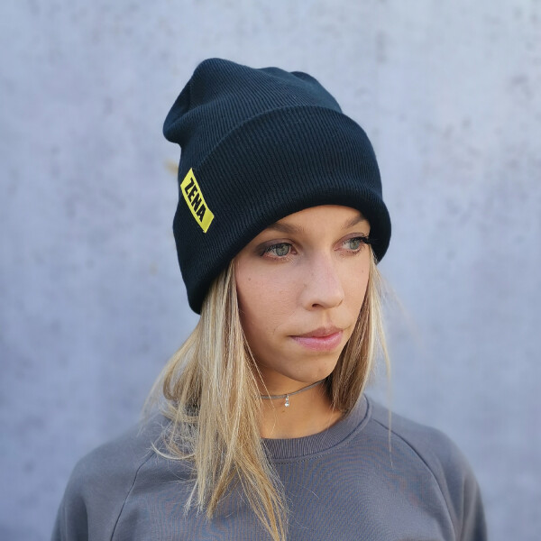 Zena Beanie Black